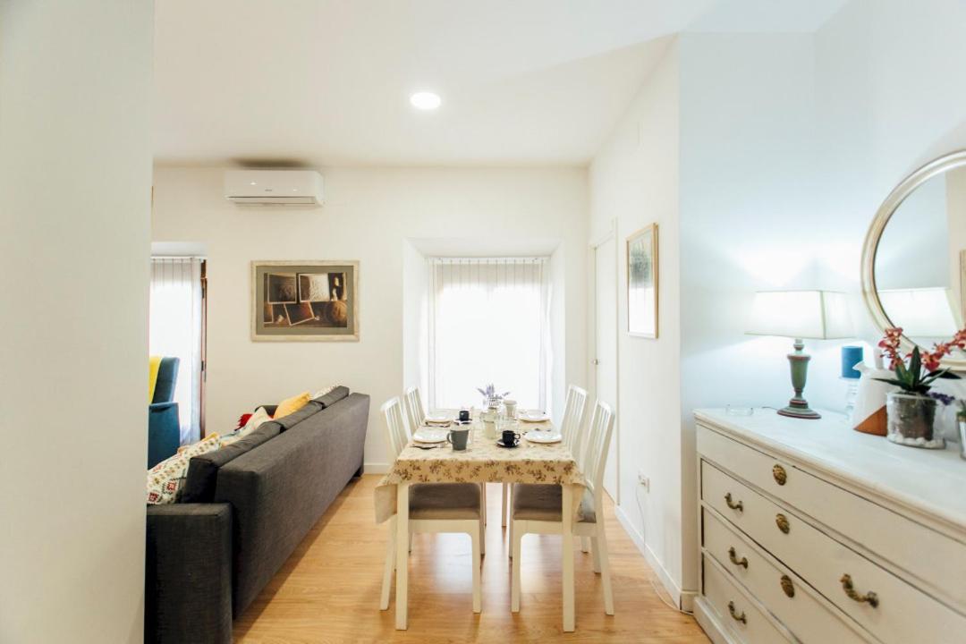 2BD Conde de Torrejon Lejlighed Sevilla Eksteriør billede